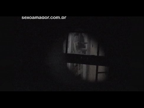 ❤️ Blondie hè videoregistrata in segretu da un voyeur di u quartieru nascostu daretu à i mattoni cavi ❤❌ Porno à porn co.fullpornercom.ru ﹏